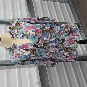 Manhattan girl floral blouse Size Large‎